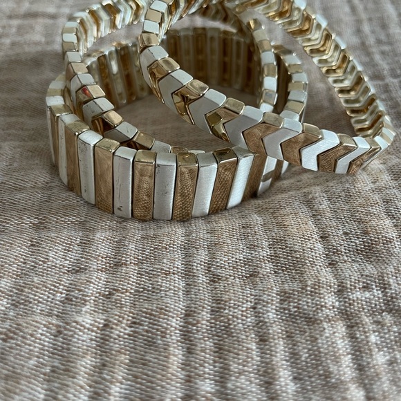 Whole bunch of Roxanne Assouline Bracelets - Picture 11 of 13